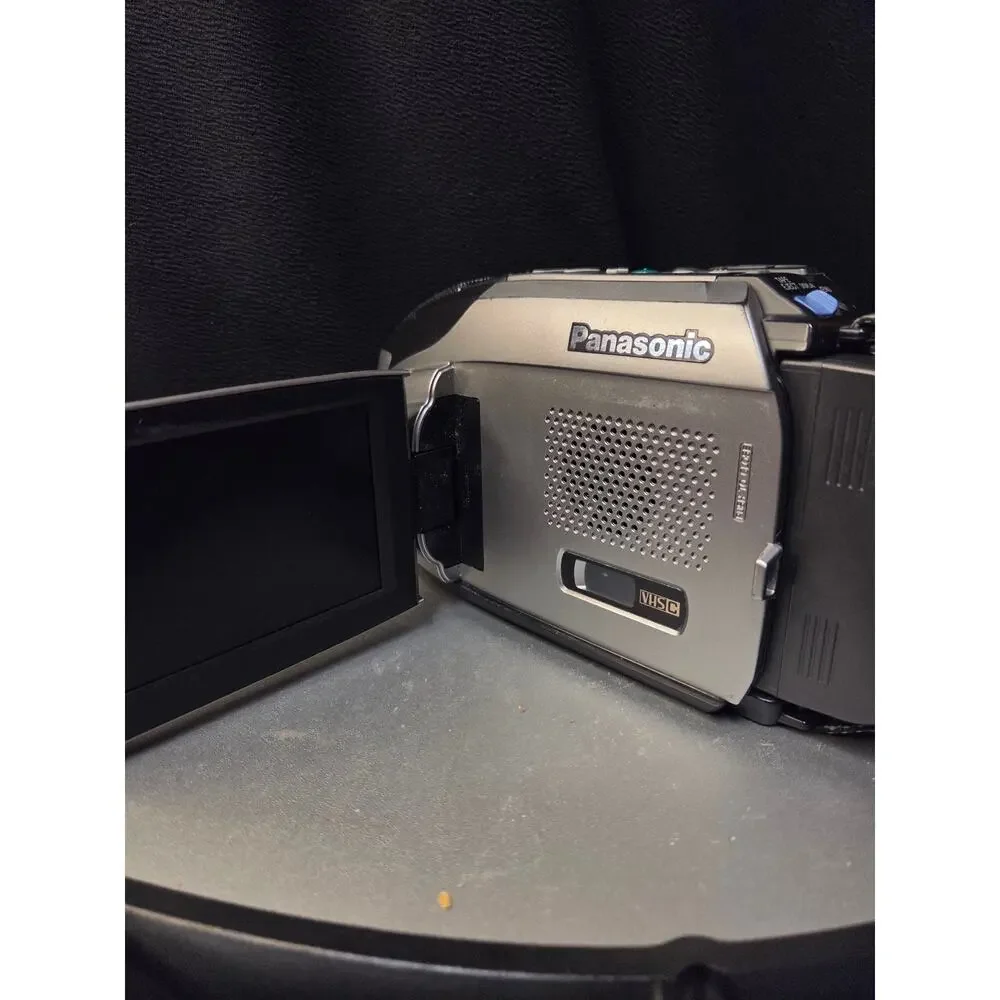 Panasonic Camcorder w/ 2 Batteries Charger Case & Paperwork Tested Powers On